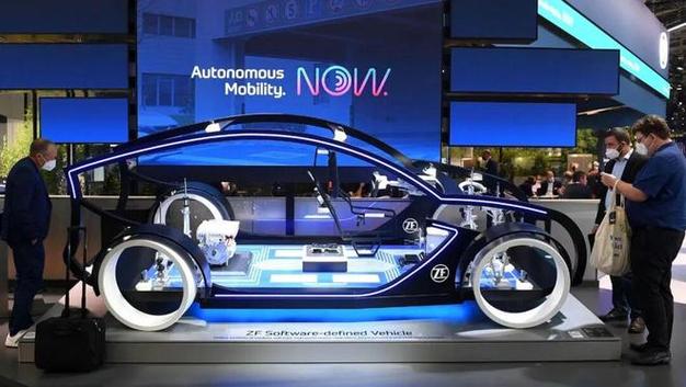 又一汽車巨頭"栽"在軟件上